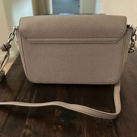 Tory Burch Gray Crossbody Bag with Leather Texture - Picture 2 of 4